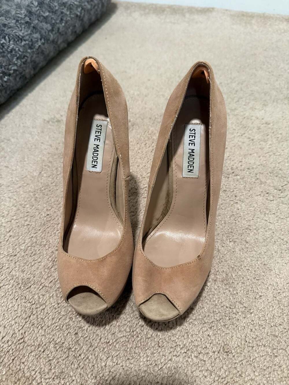 Steve Madden Platform Peep Toe Heels Tan Suede
